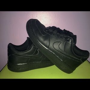 Nike Air Force 1 Black